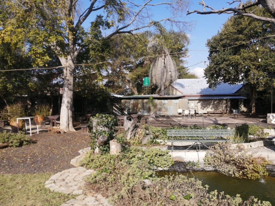 Commercial Property for Sale in Tweeriviere A H North West
